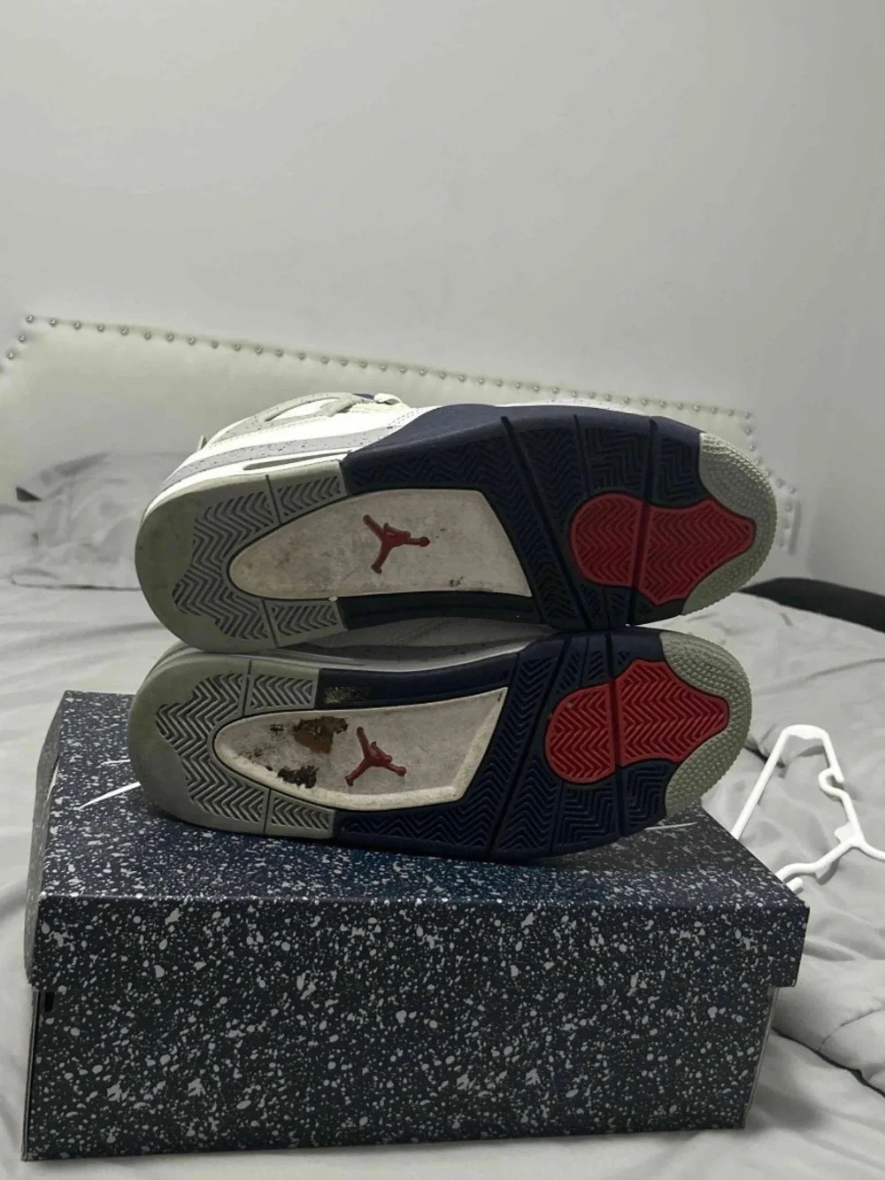 Jordan clean sneakers